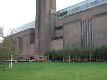 Tate Outside.