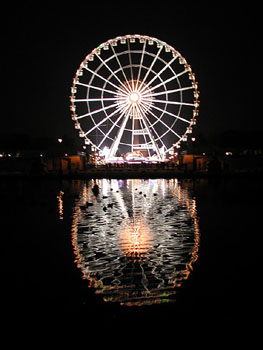 Ferris wheel at the end of Champs Elysees.